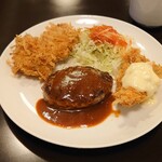 コ・ビアン - 日替わり定食　ヒレカツ、鮭フライ、ハンバーグ