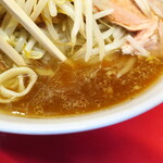 ラーメン二郎 - スープ