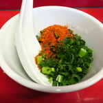 ラーメン二郎 - 待ってる間にカスタマイズ♪