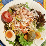 ラ･スコリエーラ - ランチメニューA(1500円)/大盛りサラダ