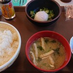 すき家 - 料理写真:鮭のっけ朝食！