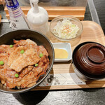 Nikumeshiya Sapporoan - 豚丼