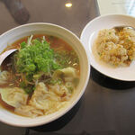 香香餃子ラーメン - ワンタンメン ミニチャーハンセット