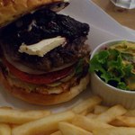 チェリーバーガーのセット。