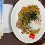 ぷらーなキッチン - 焼きそば目玉付き