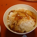 和田金 - ご飯に投入！TKG とする。これで4杯目！
      僕のお腹の贅肉は松阪牛で出来てる？笑　パクリだなぁ