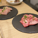 Yakiniku Tombi - 