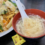 中華料理 長城 - 五目バリそば@650円(税抜)に付く卵スープ