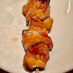 オオクサ - 巨大な熊野地鶏のレバーはトロットロ　口に入れた途端に溶けます