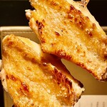 オオクサ - 火傷しそうに熱いですが焼き立てを頬張ります　極端に旨いです