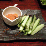 Tenshou - たたききゅうりの食べるラー油添え