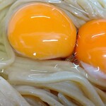 麺屋 にぼすけ - 艶めかしいタマゴ