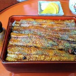 川亀 - 鰻重に山椒は欠かせません。