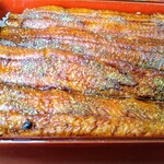 川亀 - ふっくらと香ばしい鰻重です。