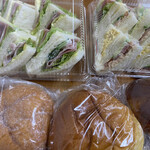 ケーワン - サンドイッチとクリームパン