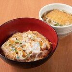 猪排丼和迷你乌冬面套餐