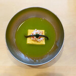 よし奈 - 枝豆スープに卵豆腐onえび