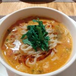 fu-fu shisen - 担々麺（野菜出汁）