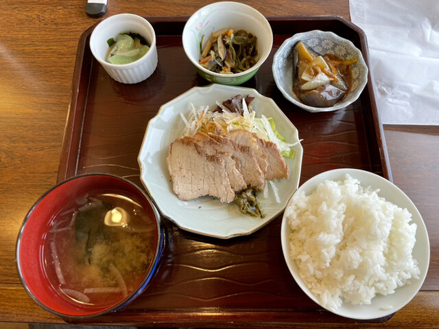 まちの茶屋 しゃべるばぁ～ 八戸のカフェ | 朝カレーと持ち帰り揚げ物