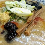 麺屋 とろも - 辛味噌ラーメン《２辛》＋背脂ニンニク【Feb.2021】