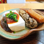 Mendokoro Yamato - 豆腐と煮物の小鉢