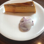 グランシャリオ - ランチメニューのデザート
恐らくカボチャのプリンとブルーベリーチーズケーキのアイス