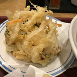 Nidaime Jimpachi - 伊勢うどん卵のせ　500円
                        エビ天　220円
                        かきあげ　180円