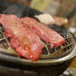 大衆炭火焼肉ジンギスカン ホルモン酒場 風土. - 焼くべし焼くべし‼︎