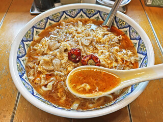 中国ラーメン揚州商人 - 絶妙なバランスのスープ