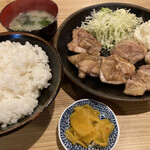 Sanzoku goya - 若鶏鉄板焼き定食
