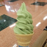 野田屋茶店 - 抹茶ソフトクリーム。色が、ステキでしょう♡