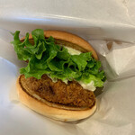 フレッシュネスバーガー - フィッシュバーガー　390円