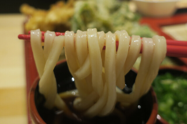 白い惑星 うどん粉星の王子 藤沢 うどん 食べログ 白い惑星 うどん粉星の王子 藤沢 うどん 食べログ