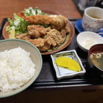 和食家 おがわ亭 - からあげとジャンボ海老フライ御膳1,000円。