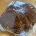 ケーワン - クリームパン小
      他店では普通サイズ位の大きさです