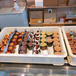 Uchiya Bake Shop - 