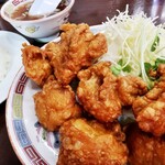 宝華 - 鶏のから揚げ定食（半ライス）