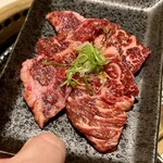 焼肉 しおむら - カルビ