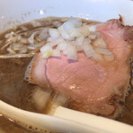 らーめん芝浜 - このロースの焼豚が最高過ぎる