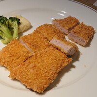 洋食 つばき - 黒豚ヒレかつ
