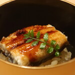 鮨 しみづ - 鰻の蒲焼きアップ