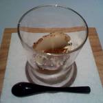 ラ・ベ - キャラメルソルベ　石垣島の塩と黒糖がトッピング♪