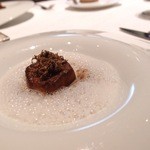 ア・ニュ ルトゥルヴェ・ヴー - フォアグラ　スペルト小麦リゾット　茸とベーコンの泡