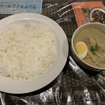 Taifuu Kare Suri Yotai - タイ風グリーンカレー、600円