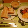 カフェラウンジ