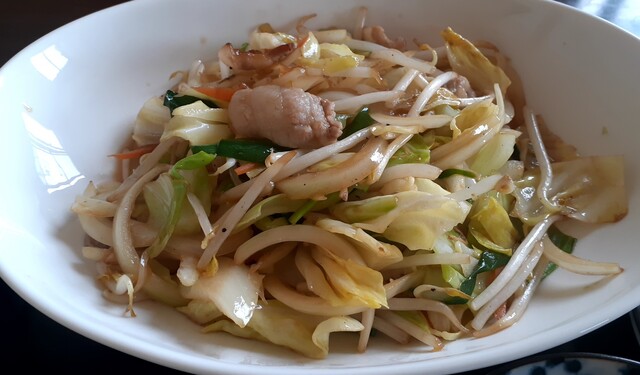 すずめ家 - 砂越（食堂）の写真