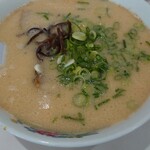 長浜ラーメン 一心亭 - 結構濃いでっせ