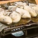 Higashiyama - 名物！かき昆布焼　（秋まで待ってね！）昆布の塩分で牡蠣をいただいて