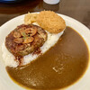 インドのとなり - ハンバーグカレー税別970円　コロッケトッピング税別120円　2倍辛　税別20円