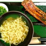 沖縄そば専門店 琉球麺 茉家 - 炙りソーキそば